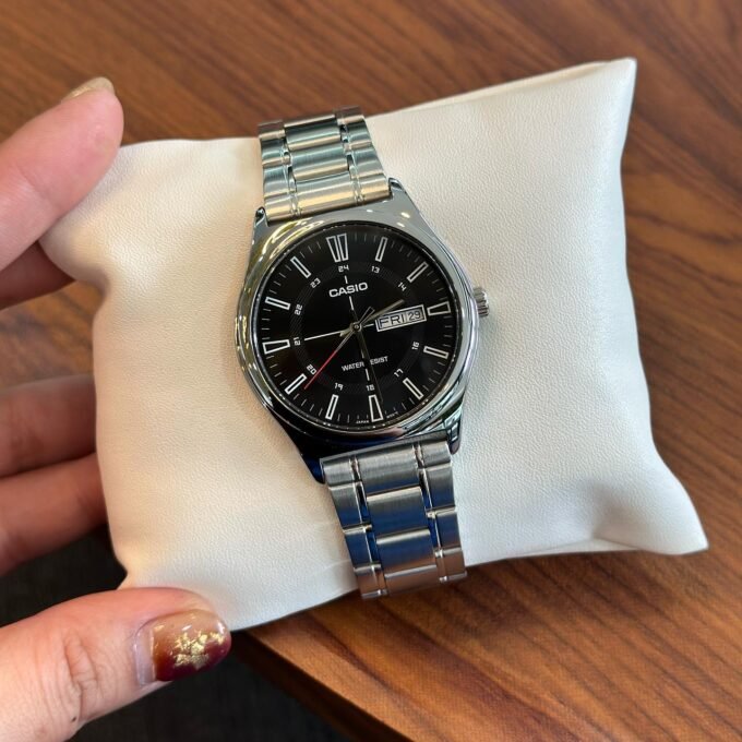 montre classique casio homme design Élégant, résistant à leau, bracelet acier inoxydable, cadran noir acier argenté référence mtp v006d 1cudf