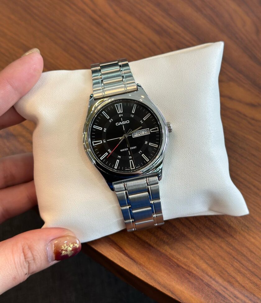 montre classique casio homme design Élégant, résistant à leau, bracelet acier inoxydable, cadran noir acier argenté référence mtp v006d 1cudf