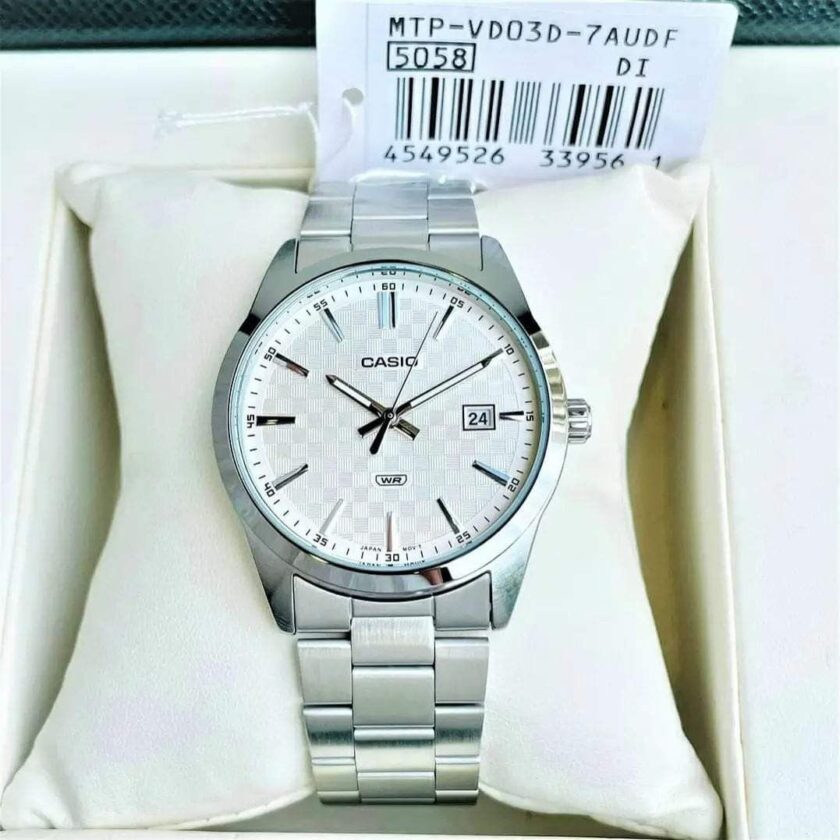 montre homme casio mtp vd03d 7audf bracelet en acier inoxydable cadran damier affichage analogique résistant à l'eau