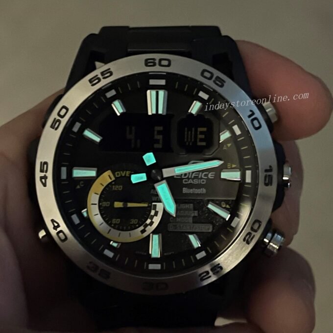 Montre Casio Edifice Homme Chronographe, Bluetooth, Acier Inoxydable, Fibre de Carbone, World Time - Noir - ECB-40DC-1ADF