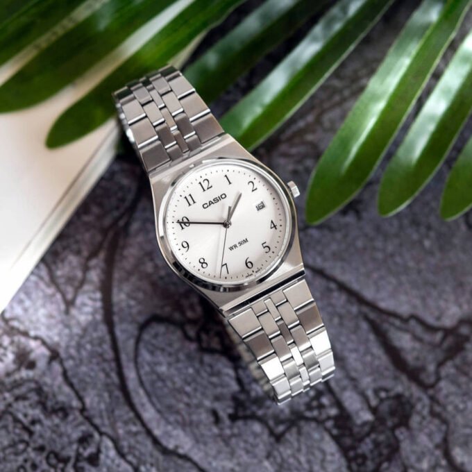 Montre Casio Homme Mixte - MTP-B145D-7BVDF - Quartz, Acier Inoxydable, Étanche 50m, Date, Verre Minéral - Bracelet Acier Argent Gris