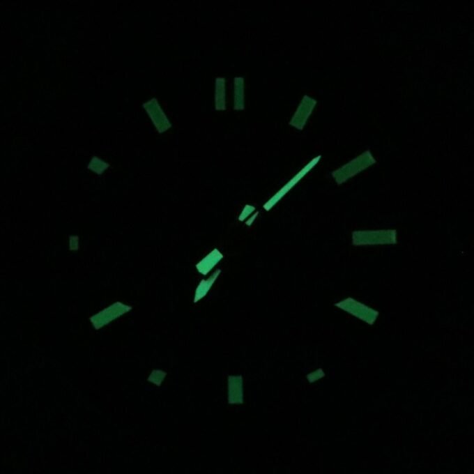 Montre Casio Edifice Homme Chronographe, Acier Inoxydable, Étanche 100m, Design Sport - ECB-30DB-1A9DF - Gris