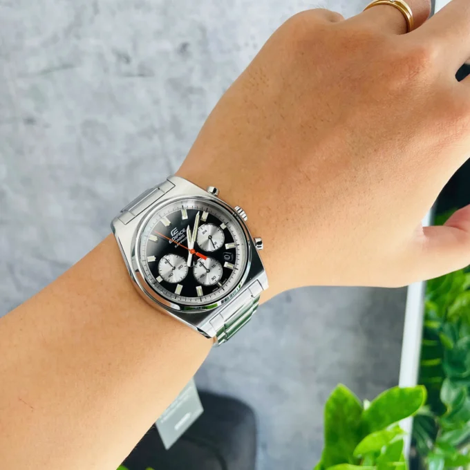 Montre Casio Homme EFB-730D-1AVUDF – Collection Edifice – Chronographe, Acier Inoxydable, Étanche 100m, Bracelet Métal, Cadran Noir – Référence EFB-730D-1AVUDF