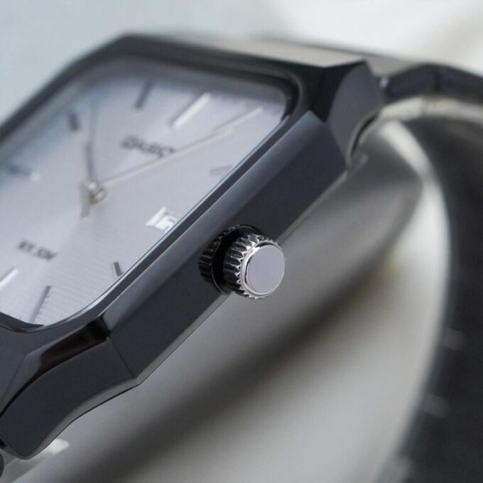 Montre Classique Casio MTP-B185B-7AVDF - Quarz, Étanche, Aiguilles Lumineuses, Date - Acier - Noir - MTP-B185B-7AVDF