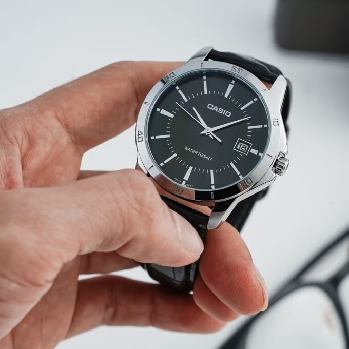 Montre Homme Casio Collection - Bracelet En Cuir - MTP-V004L-1AUDF