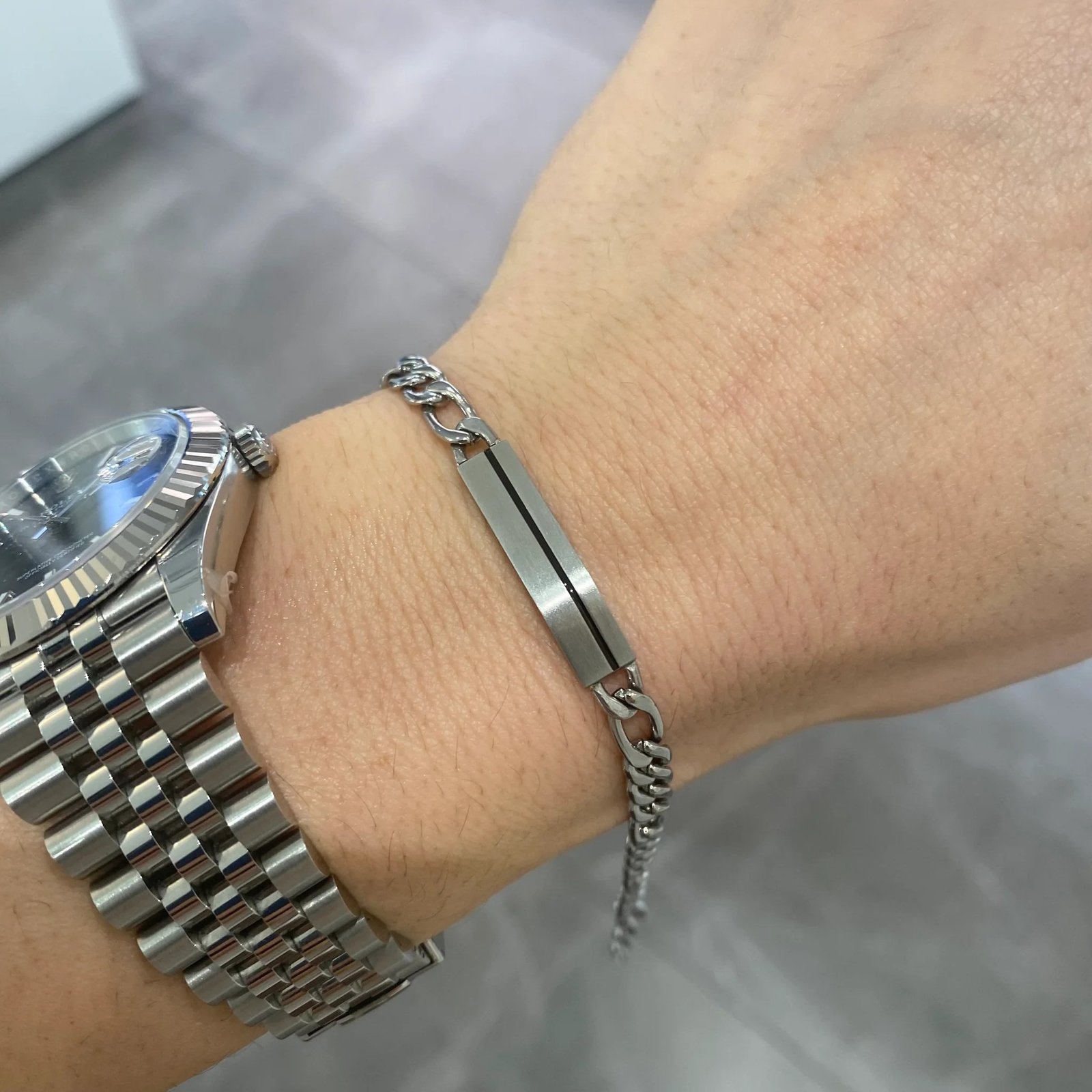 bracelet sector szs102 en argent et noir design moderne pour homme