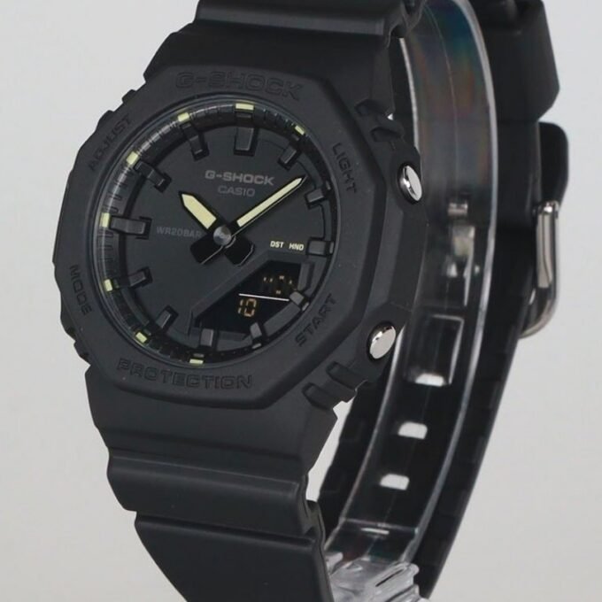 Montre Casio GMA-P2100SA-1A2DR - Analogique et Numérique - Affichage 24h/AM-PM, Chronographe, 5 Alarmes, Calendrier Automatique, Éclairage LED Super Illuminator, Résistant aux Chocs - Noir - Référence GMA-P2100SA-1A2DR