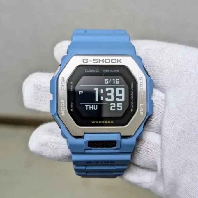 Montre Homme Casio G-SHOCK - GBX-100-2ADR - Bracelet en Résine Bleu Ciel - Affichage Numérique - Résistant à l'eau - Bluetooth