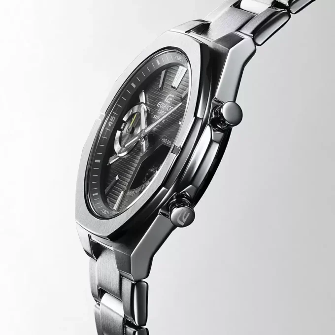 Montre Connectée Homme Casio – Acier Inoxydable, Quartz Japonais Bluetooth, Étanche 100m, Verre Saphir, Bracelet Métal avec Fermoir Triple, Chronographe, Heure Mondiale, Alarme, Compte à Rebours, Super Illuminator LED, Autonomie 2 Ans – Argenté – Référence à préciser - ECB-S10D-8ADF