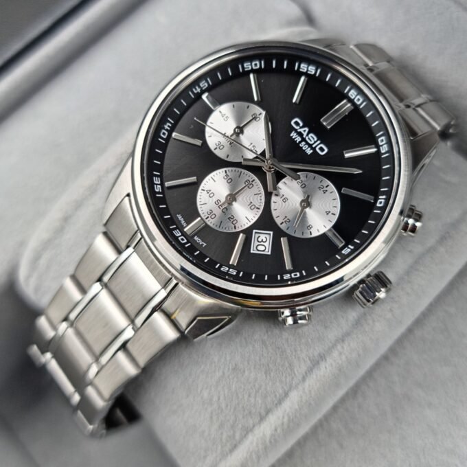 Montre Classique Homme Casio MTP-E515D-1AVDF – Acier Inoxydable, Bracelet Métal, Étanche, Design Élégant – Argenté – Chronographe - MTP-E515D-1AVDF