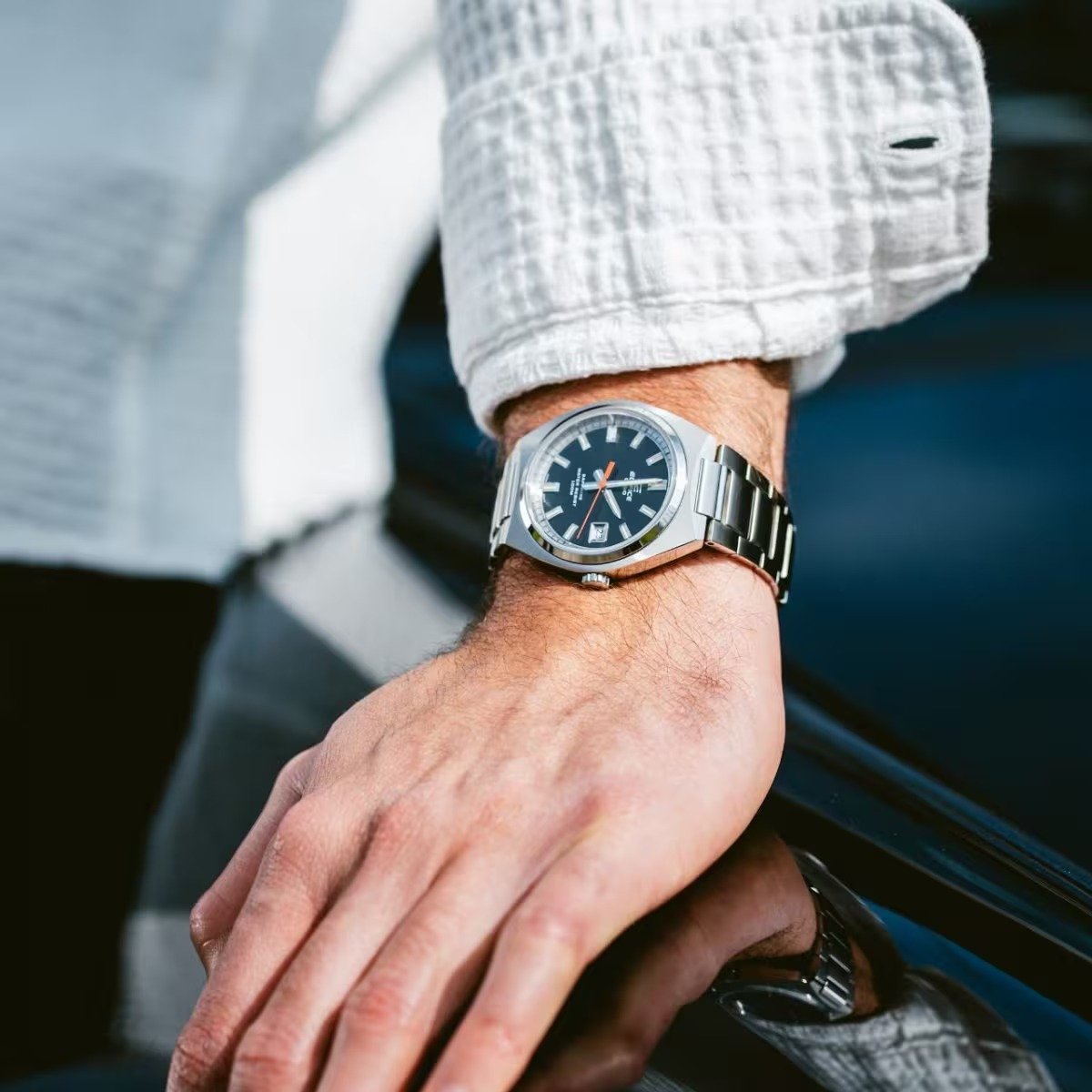 montre-chic-homme-casio-edifice-–-acier-inoxydable-quartz-analogique-etanche-100m-verre-saphir-bracelet-metal-argente-a-boucle-deployante-dateur-boitier-rond-38mm-–-argente-–-reference-a-preciser-efb-109d-1avdf-efb-109d-1avdf