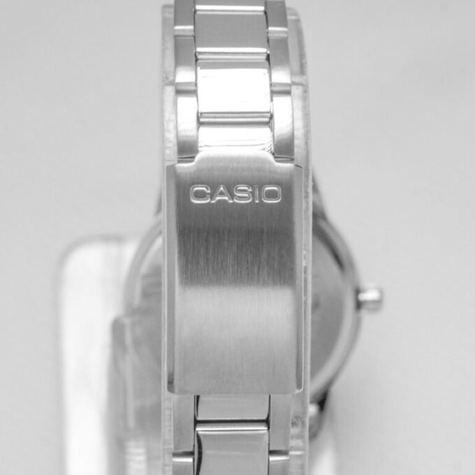 Montre Classique CASIO - Femme - Quarz, Étanche, Design Élégant, Bracelet Fin - Acier - Doré - LTP-1303DD-1AVDF