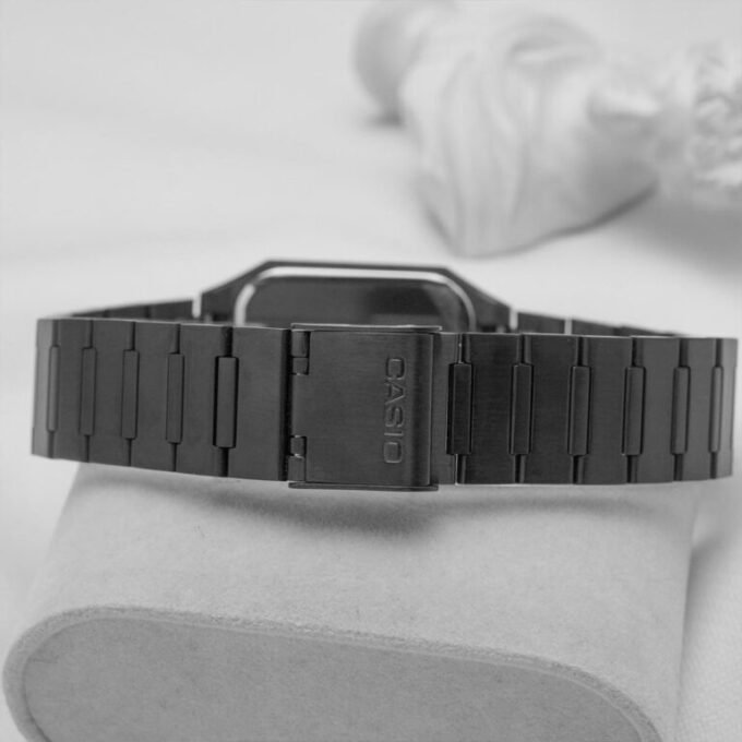 Montre Classique Casio MTP-B185B-7AVDF - Quarz, Étanche, Aiguilles Lumineuses, Date - Acier - Noir - MTP-B185B-7AVDF