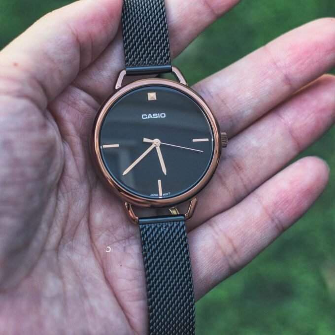 CASIO LTP-E415MBR-1CDF Montre Pour Femmes - Noir/Or Rose