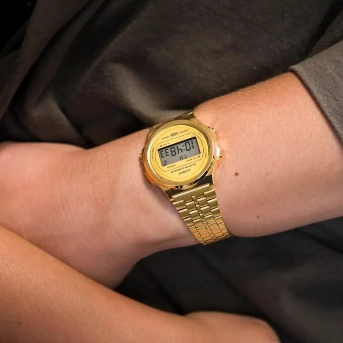 Casio Montre Homme A171WEG-9ADF - Bracelet en Acier Inoxydable - Or