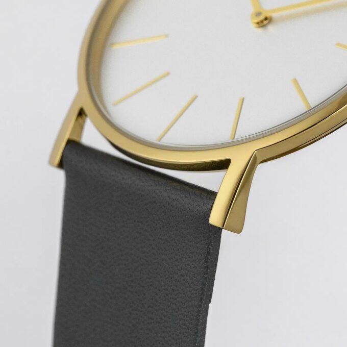 Montre Jacques Lemans - Élégante Montre à Quartz avec Cadran Argenté et Bracelet en Cuir pour Dames