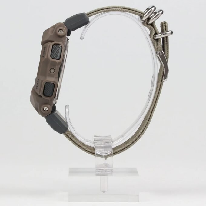 Montre Sport Homme Casio G-Shock GD-010CE-5DR – Carbone Synthétique, Quartz Japonais, Étanche 200m, Bracelet Tissu – Marron – Référence GD-010CE-5DR