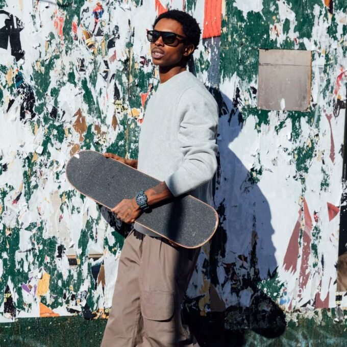 Montre Analogique-Digitale - G-SHOCK - Homme - Résistante aux Chocs, Étanche 200m, Batterie 10 Ans, Éco-Responsable - Résine Bio - Bleu - GA-010-2ADR