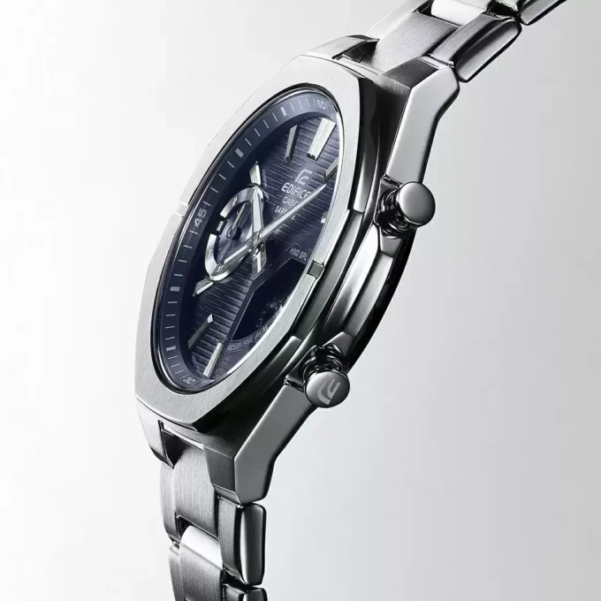 Montre Connectée Homme Casio – Acier Inoxydable, Quartz Japonais Bluetooth, Étanche 100m, Verre Saphir, Bracelet Métal avec Fermoir Triple, Chronographe, Heure Mondiale, Alarme, Compte à Rebours, Super Illuminator LED, Autonomie 2 Ans – Argenté – Référence à préciser - ECB-S10D-8ADF