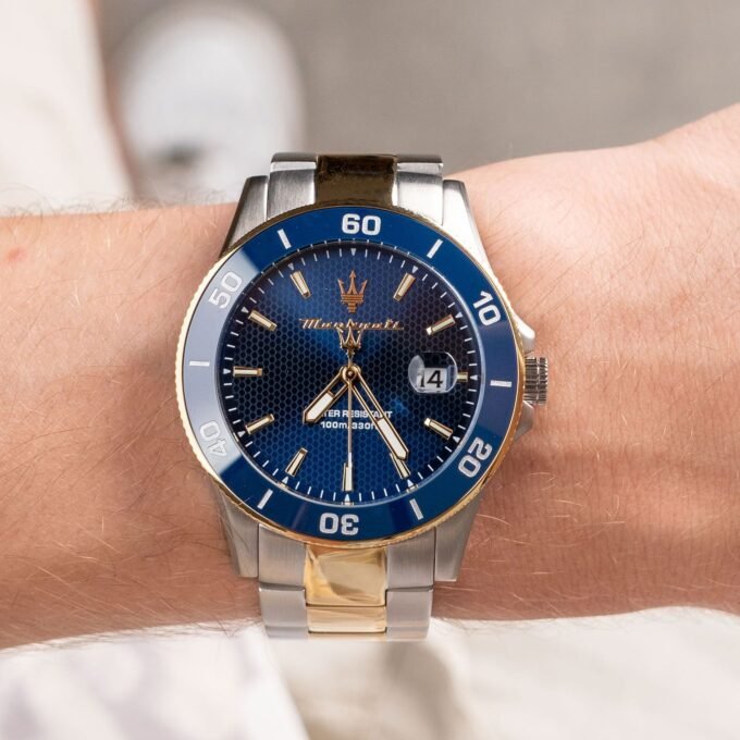 MASERATI Montre Homme Maserati Compétition - R8873600007 - Bracelet en Acier Inoxydable - Affichage analogique - Résistant à l'eau