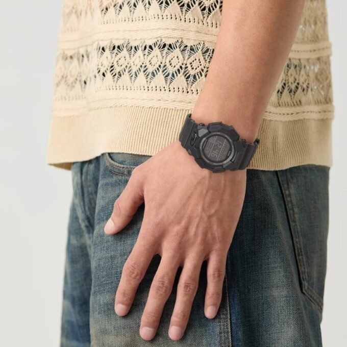 Montre G-SHOCK Homme Super Illuminator, Heure Universelle, Chronomètre, Compte à rebours, 5 Alarmes, Calendrier, Format 12/24h - GD-010-1A1DR