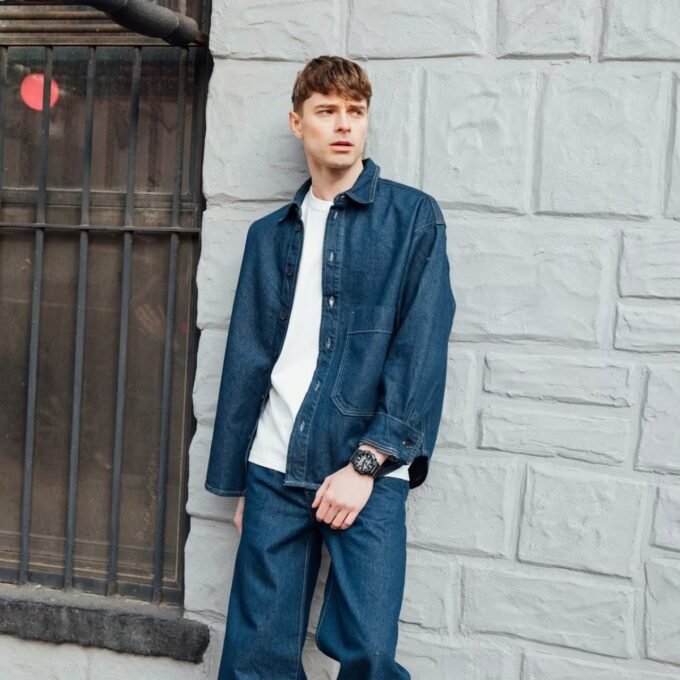 Montre Analogique-Digitale - G-SHOCK - Homme - Résistante aux Chocs, Étanche 200m, Batterie 10 Ans, LED Haute Luminosité - Bio-résine - Noir - Référence GA-010-1ADR