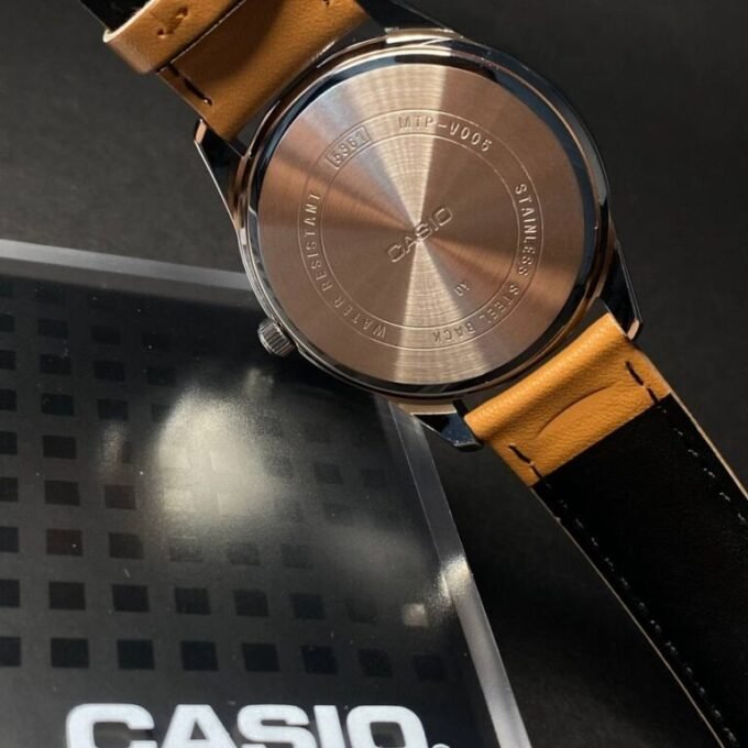 Montre Homme Casio - MTP-V005L-2B5UDF - Bracelet en Cuir Kaki - Affichage analogique - Résistant à l'eau