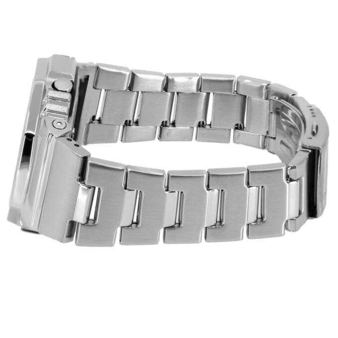 Montre G-SHOCK GM-2110D-3ADR - Unisexe - 20 ATM, Chronomètre 1/100s, 31 Fuseaux Horaires, Alarmes - Résine/Acier Inox - Argent - GM-2110D-3ADR