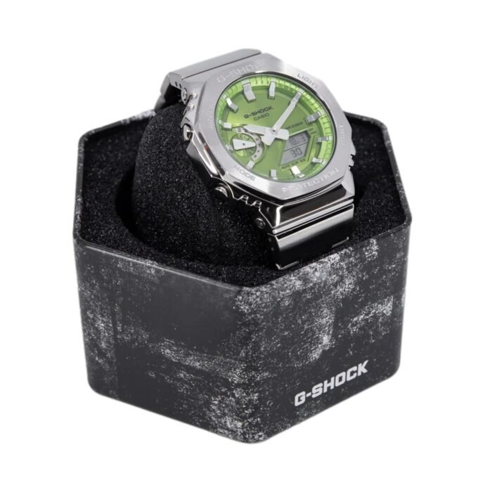 Montre G-SHOCK GM-2110D-3ADR - Unisexe - 20 ATM, Chronomètre 1/100s, 31 Fuseaux Horaires, Alarmes - Résine/Acier Inox - Argent - GM-2110D-3ADR