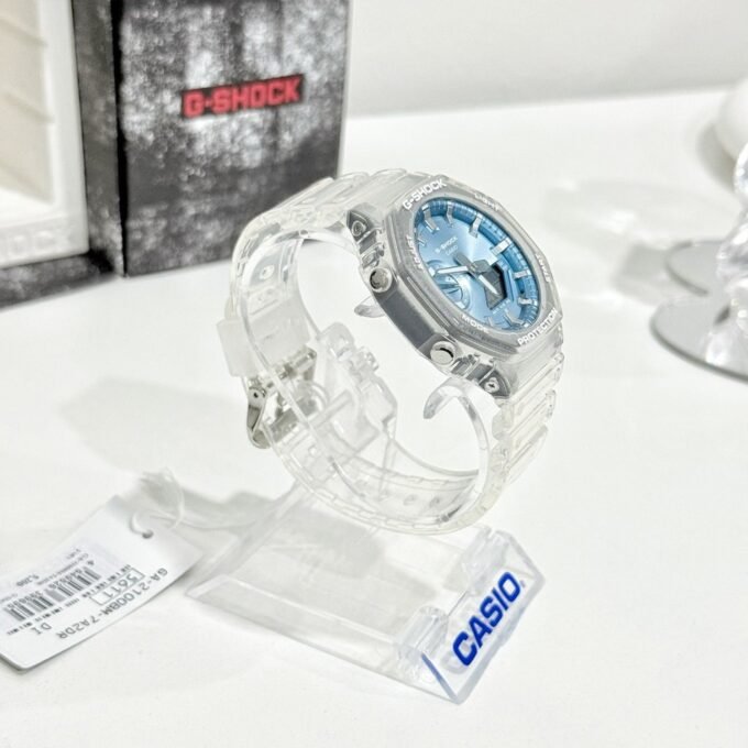 Casio G-Shock GA-2100BM-7A2DR - Montre Homme - Chronomètre, Heure Universelle, Étanche 20 bar - Résine Carbone - Cadran Bleu Métallisé