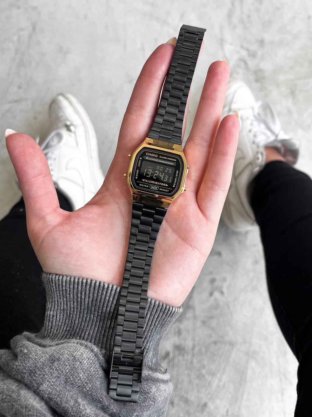 montre casio unisexe bracelet noir en acier inoxydable résistante à l'eau 12 mois de garantie a168wegb 1bdf