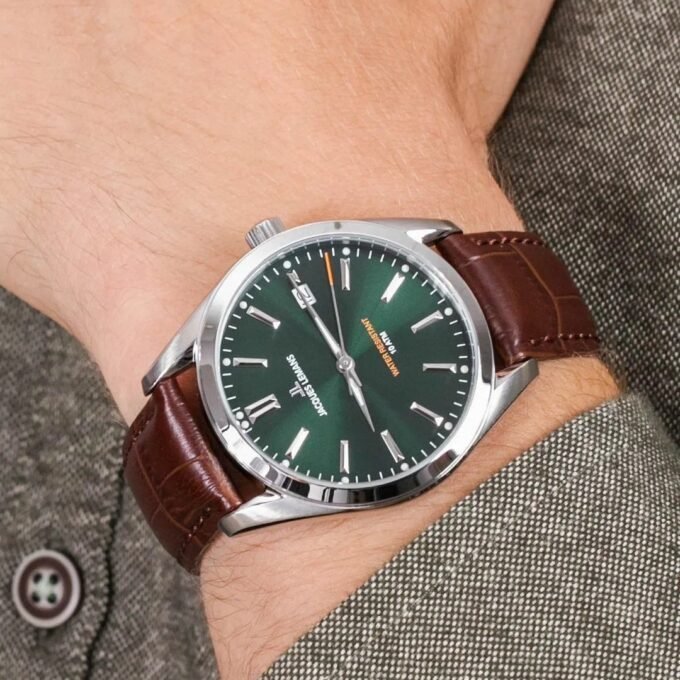 Montre Classique Jacques Lemans - Design Raffiné avec Verre Minéral et Boucle Ardillon - Cadran Vert - 1-1859D