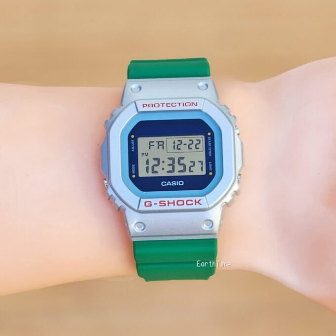 Montre Classique Homme - Casio G-SHOCK - DW-5600EU-8A3DR – Digital, Résistante aux chocs, Étanche 200m, Bracelet Résine – Gris – Référence DW-5600EU-8A3DR