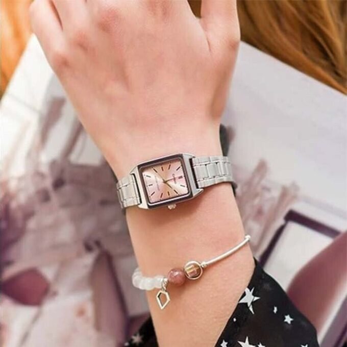 Montre CASIO Femme - LTP-V007D-4EUDF - Bracelet Gris En Acier Inoxydable - Résistante à l'eau - 12 Mois De Garantie
