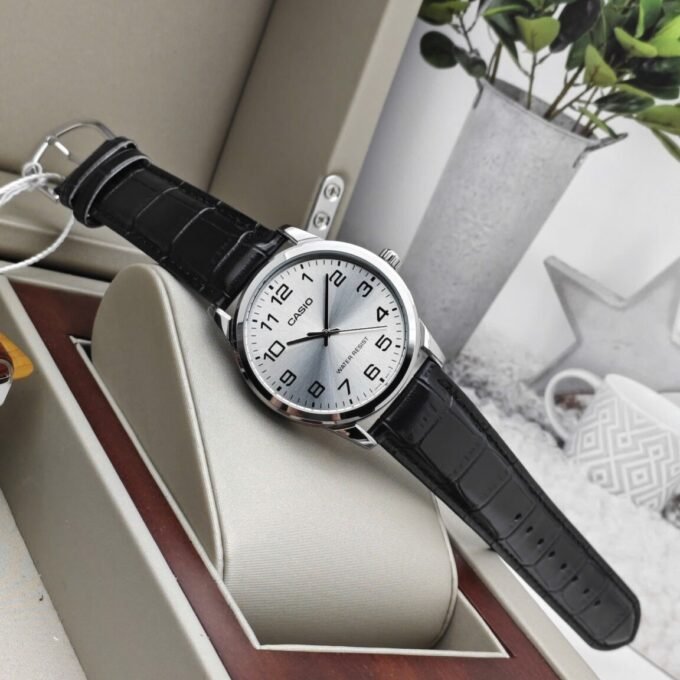 Montre Homme Casio - MTP-V001L-7BUDF - Bracelet en Cuir noir - Affichage analogique - Résistant à l'eau