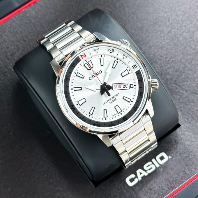 Montre Classique Homme - Casio - Quartz, Acier Inoxydable, Étanche 100m, Affichage Jour/Date, Aiguilles Lumineuses - Argenté - MTD-130D-7AVDF