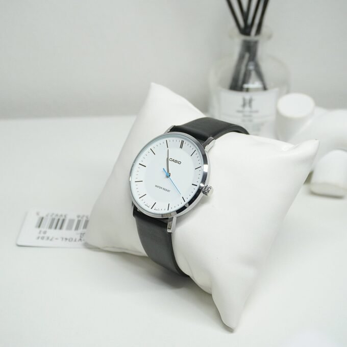 Montre Analogique Minimaliste pour Homme - Bracelet Cuir Noir avec Cadran Concave Blanc - 3 Aiguilles - MTP-VT04L-7EDF