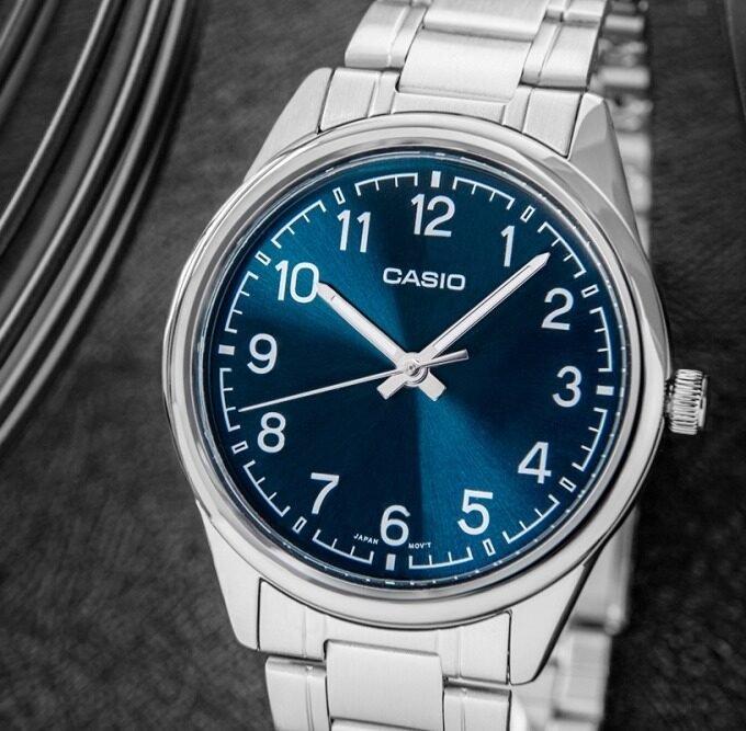 Montre Homme Casio MTP-V005D-2B4UDF - Bracelet en acier inoxydable - Affichage analogique -Résistant à l'eau