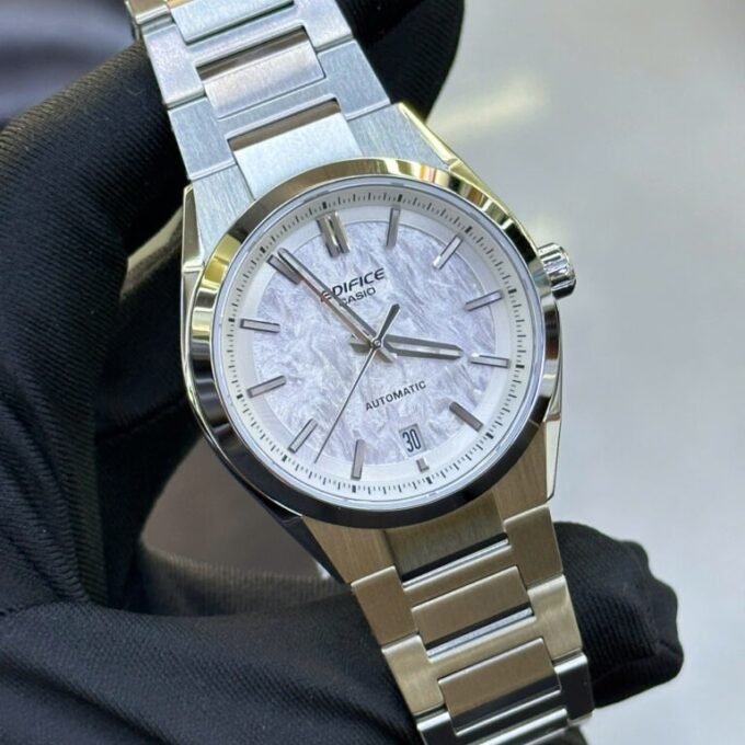 Montre Automatique EFK-100D-7ADR - Classique Homme, Acier Inoxydable, Verre Saphir, Étanche 10 bar - Bracelet Acier - Argent
