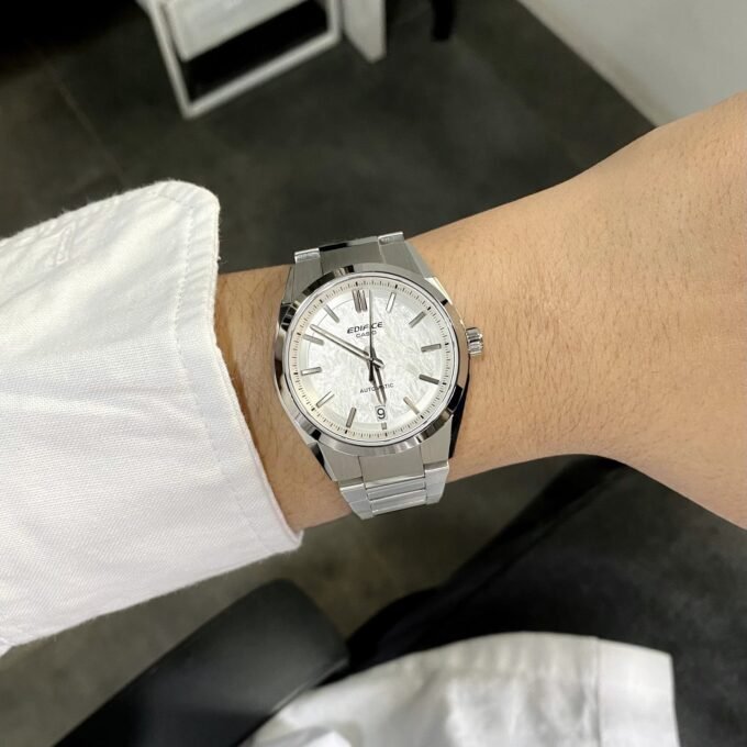 Montre Automatique EFK-100D-7ADR - Classique Homme, Acier Inoxydable, Verre Saphir, Étanche 10 bar - Bracelet Acier - Argent