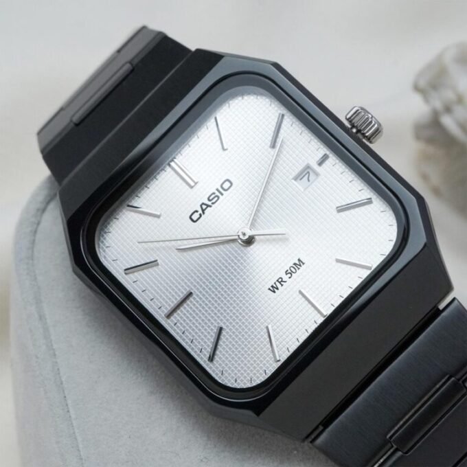 Montre Classique Casio MTP-B185B-7AVDF - Quarz, Étanche, Aiguilles Lumineuses, Date - Acier - Noir - MTP-B185B-7AVDF