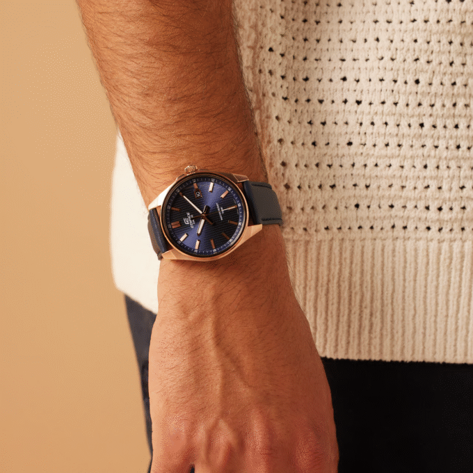 Montre Homme Casio Edifice - EFV-150CL-2AVUDF - Bracelet en Cuir Bleu - Affichage analogique - Résistant à l'eau