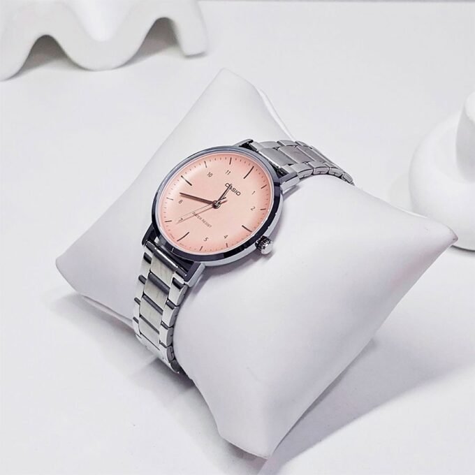 Montre Casio - Femme - Analogique, Chronométrage, Résistante à leau, Autonomie 3 ans - Bracelet Acier Inoxydable - Argent/Rose - LTP-VT03D-4BDF