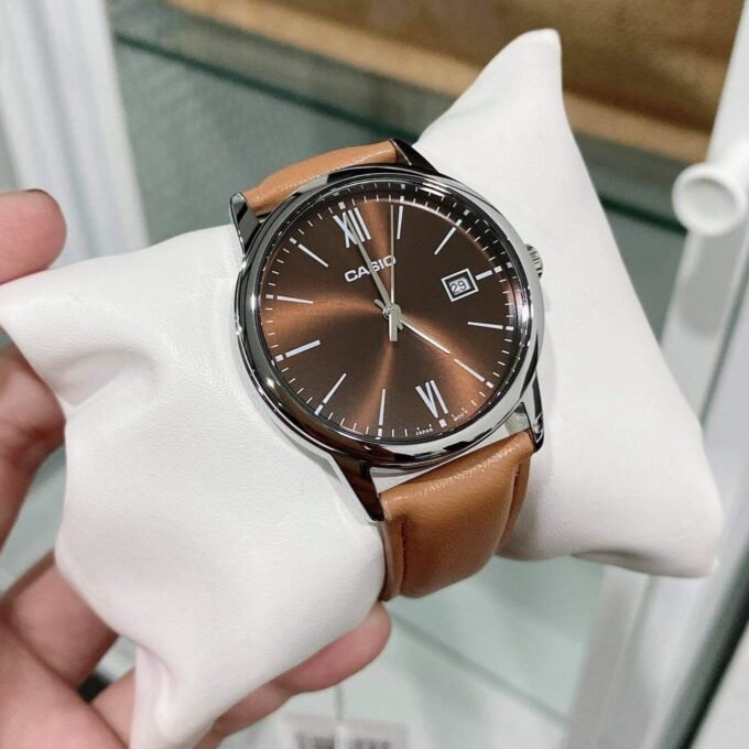 Montre Homme Casio - MTP-V002L-5B3UDF - Bracelet en Cuir Kaki - Affichage Analogique - Résistant à l'eau