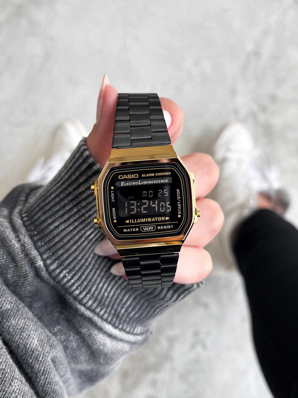 montre casio unisexe bracelet noir en acier inoxydable résistante à l'eau 12 mois de garantie a168wegb 1bdf