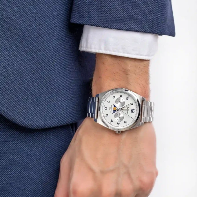 Montre Classique Homme - Casio - Bracelet Acier Inoxydable, Résistante à lEau, Design Élégant - Référence MTP-M100D-7AVDF - Argent