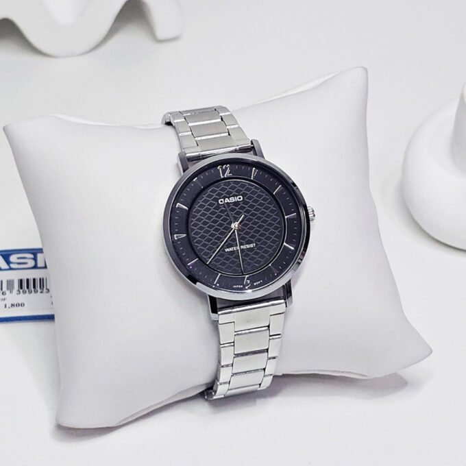 Montre Homme Casio LTP-VT04D-1ADF - Acier Inoxydable, Bracelet Métal, Résistante à l’Eau, Verre Minéral, Précision ±20s/mois, 40mm, Argenté