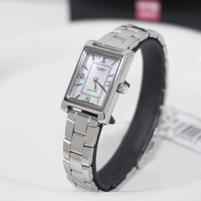montre classique femme design Élégant, bracelet acier inoxydable, résistante à leau, mouvement quartz acier rose référence ltp 1234ds 4adf