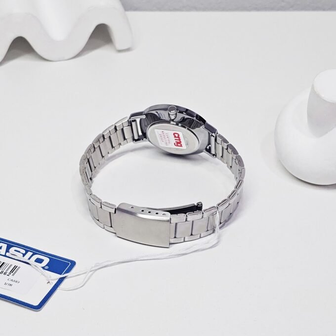 Montre Homme Casio LTP-VT03D-7BDF – Acier Inoxydable, Bracelet Métal, Résistante à l’Eau, Verre Minéral, Précision ±20s/mois, 40x34mm – Argent