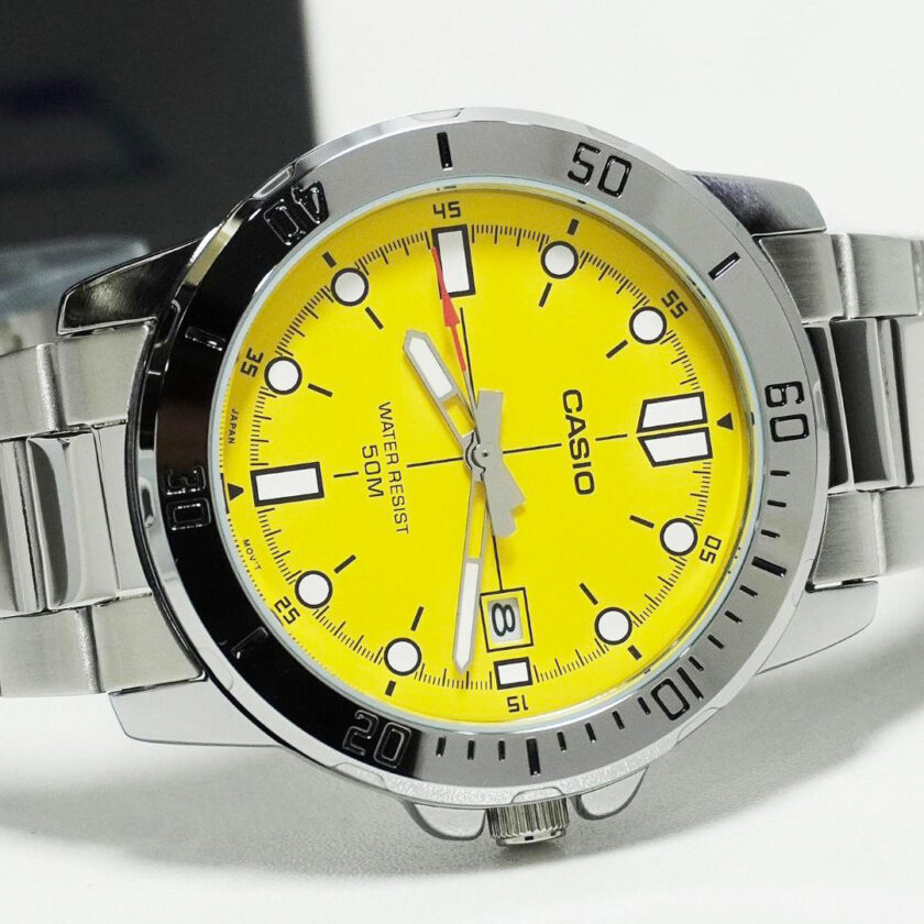 montre classique casio homme design Élégant, bracelet acier, résistante à leau acier inoxydable jaune référence mtp vd01d 9evudf